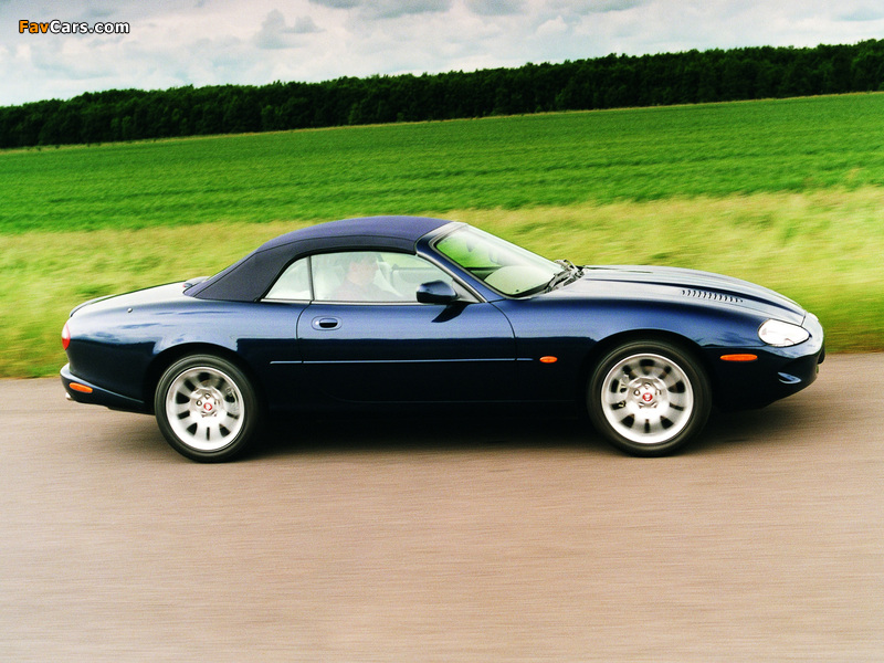 Jaguar XKR Convertible 1998–2002 wallpapers (800 x 600)