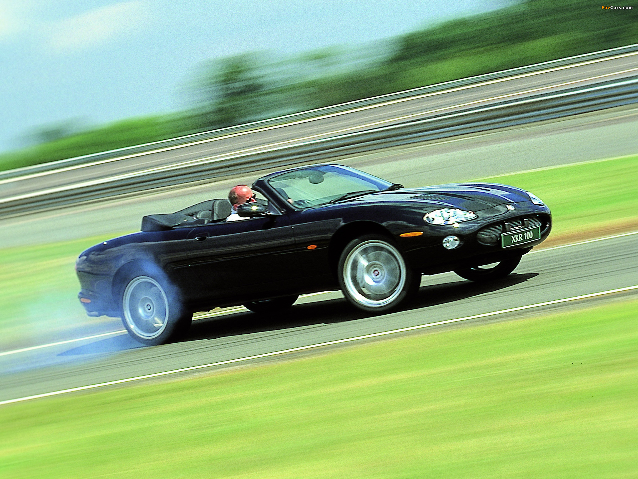 Jaguar XKR 100 Convertible 2002 wallpapers (2048 x 1536)