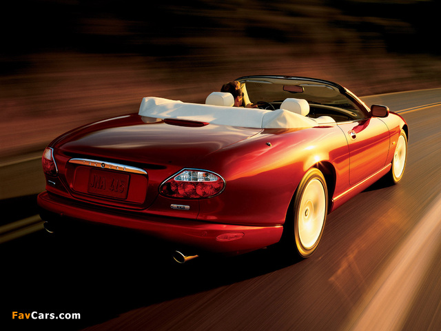 Jaguar XK8 Convertible 2004–06 wallpapers (640 x 480)