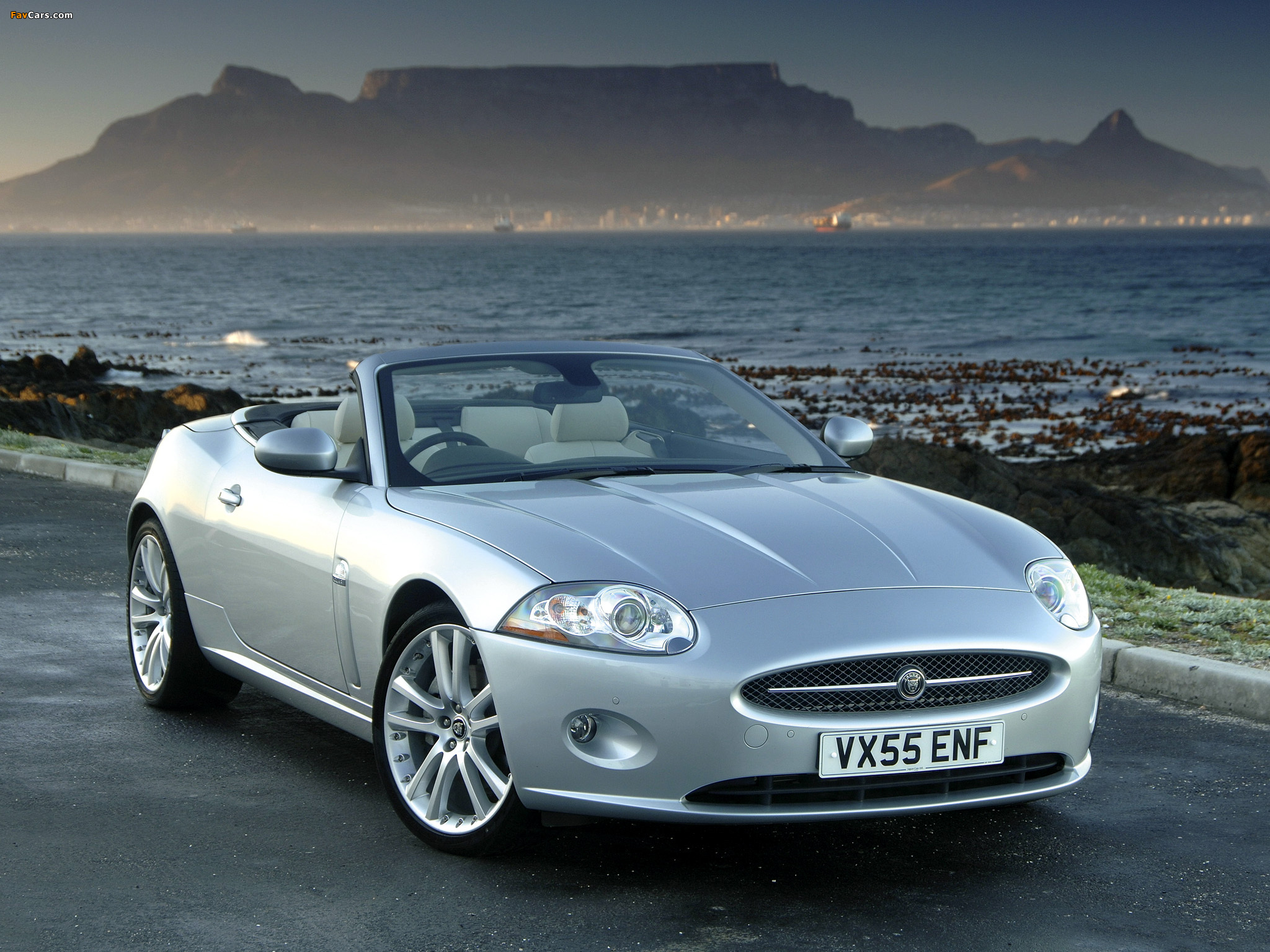 Jaguar XK Convertible 2006–09 wallpapers (2048 x 1536)