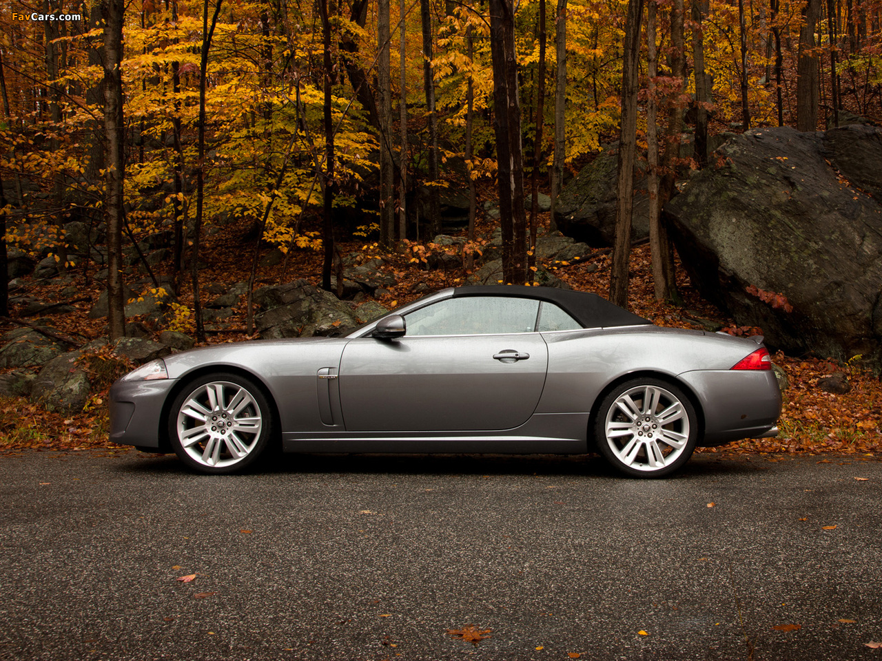 Jaguar XKR Convertible US-spec 2009–11 wallpapers (1280 x 960)