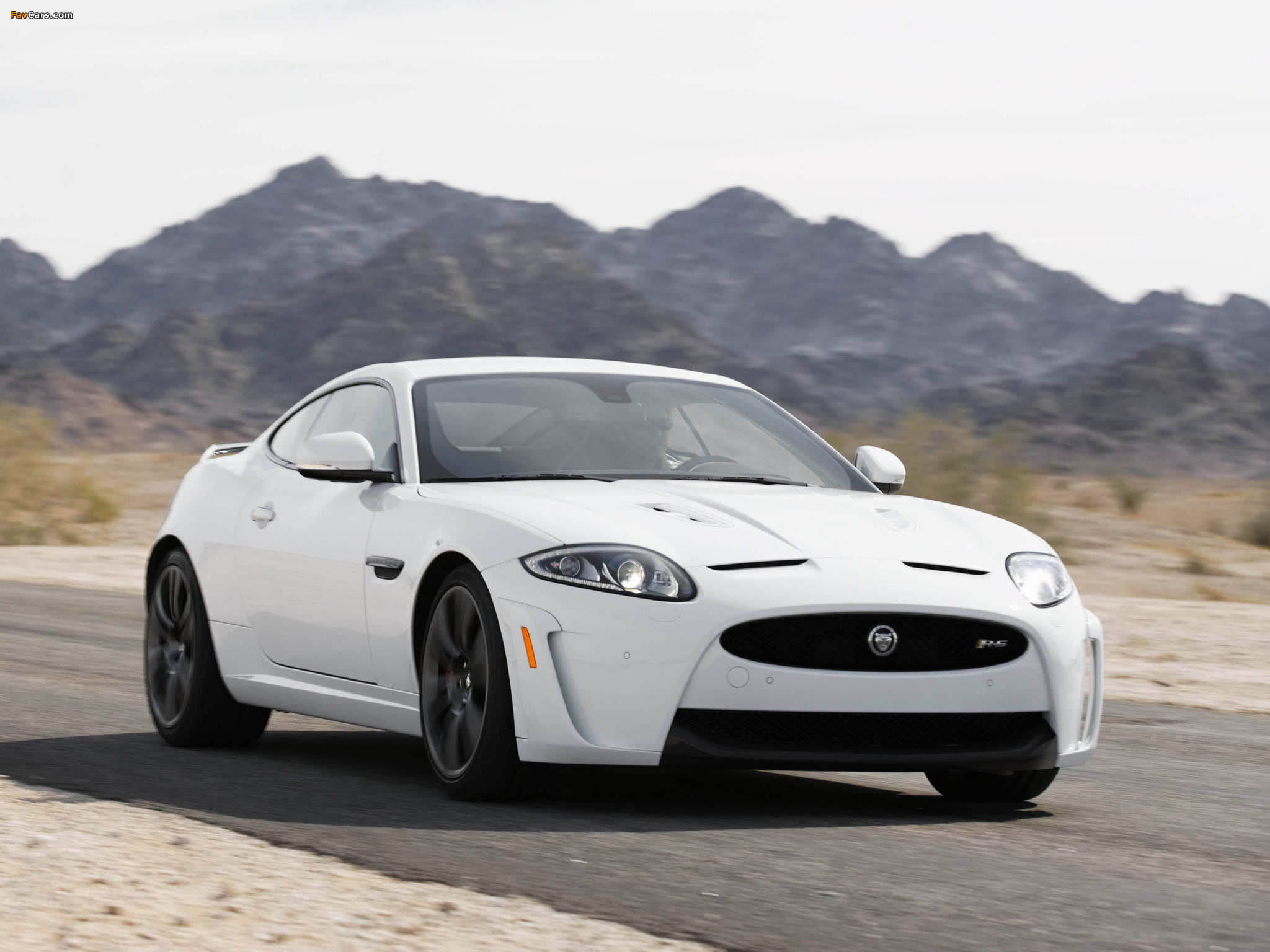 Jaguar XKR-S US-spec 2011 wallpapers (2048 x 1536)