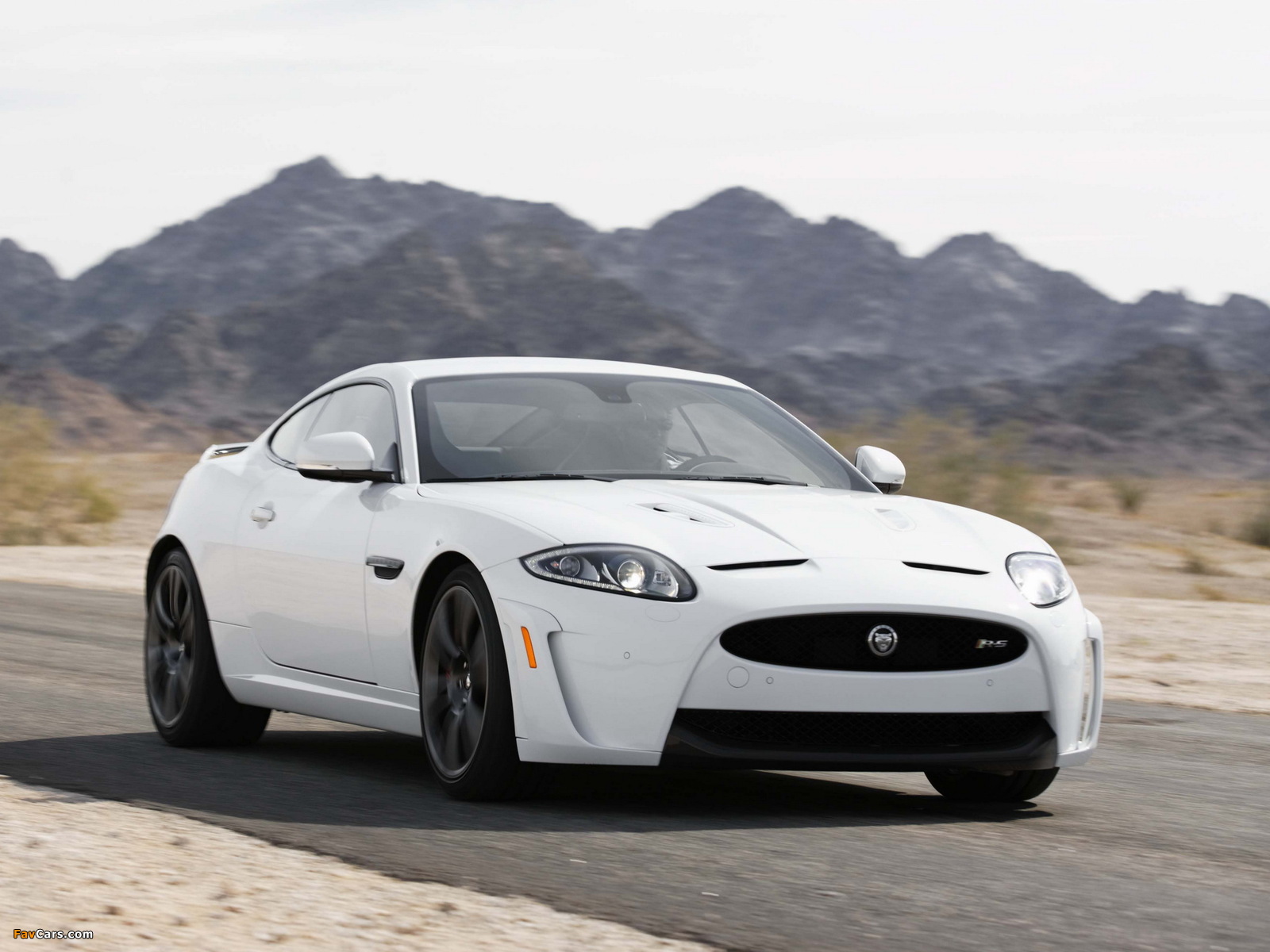 Jaguar XKR-S US-spec 2011 wallpapers (1600 x 1200)