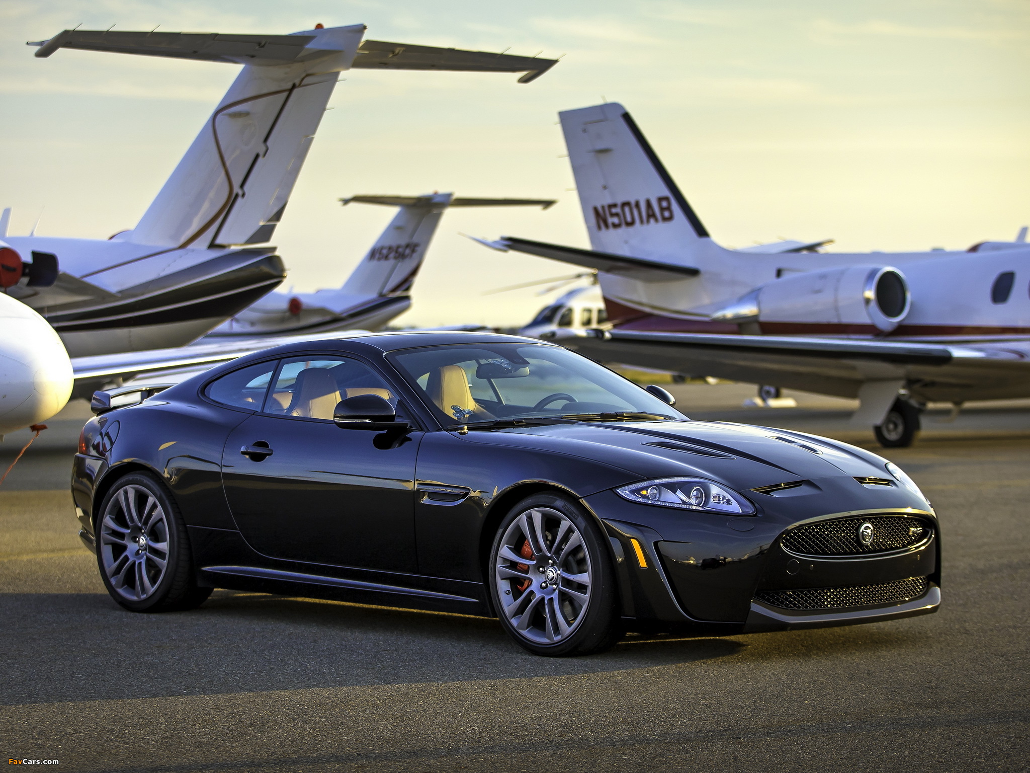 Jaguar XKR-S US-spec 2011 wallpapers (2048 x 1536)