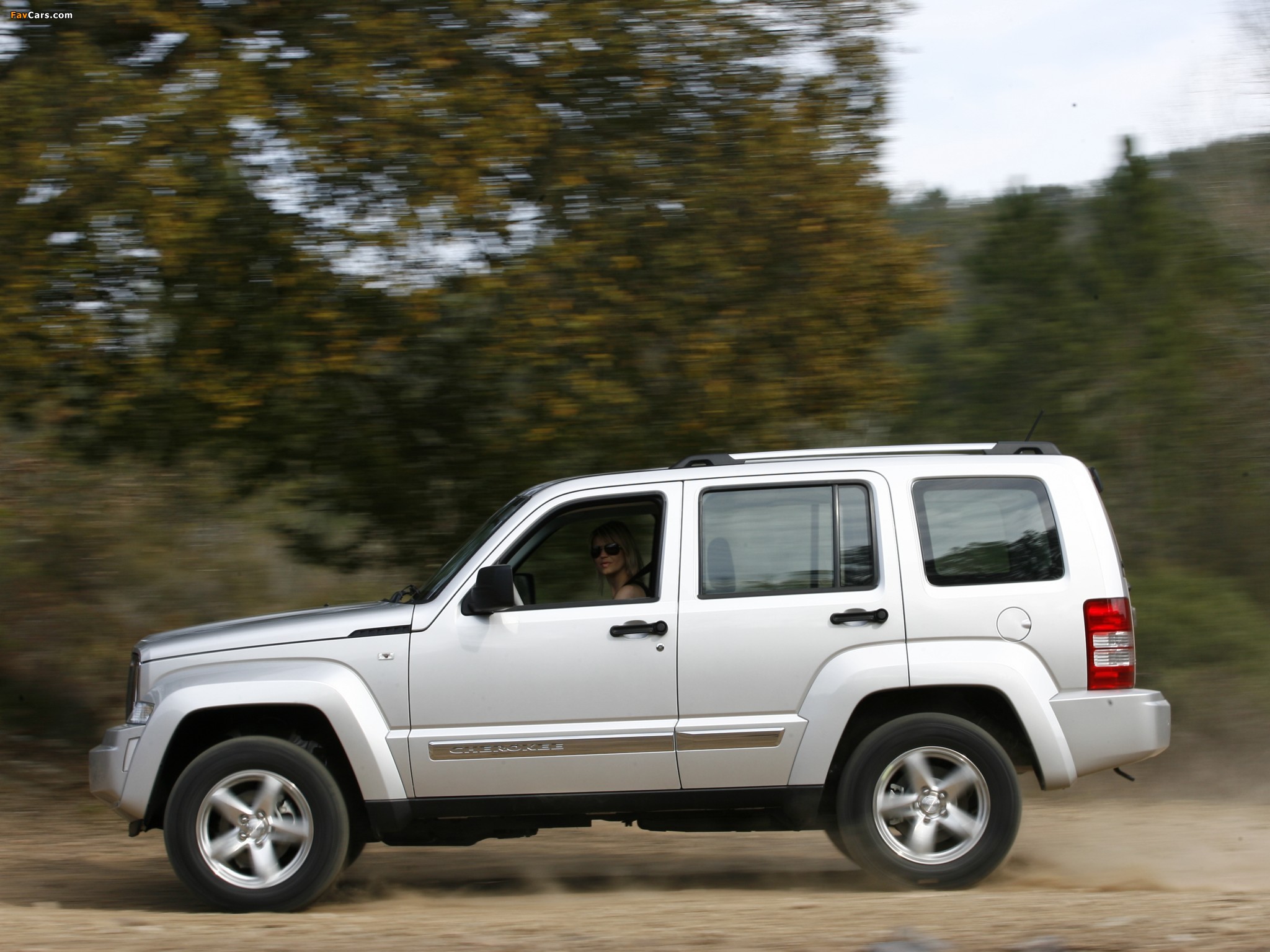 Images of Jeep Cherokee Limited RD EU-spec (KK) 2007 (2048 x 1536)