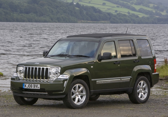 Images of Jeep Cherokee Limited RD UK-spec (KK) 2007