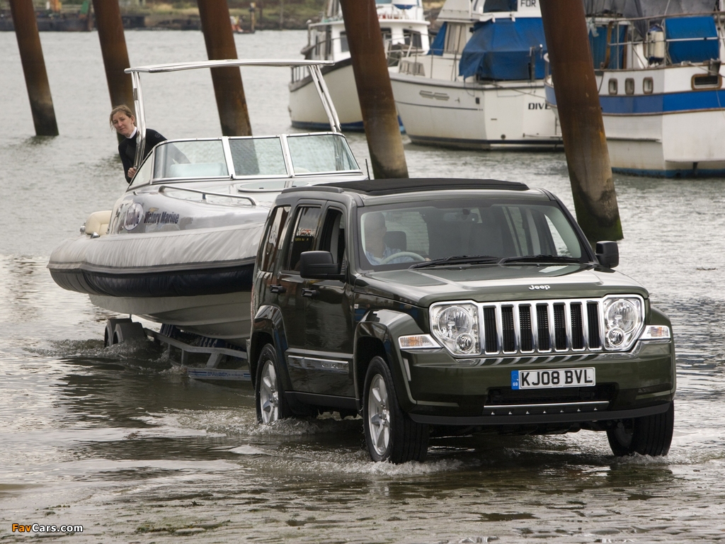 Images of Jeep Cherokee Limited RD UK-spec (KK) 2007 (1024 x 768)