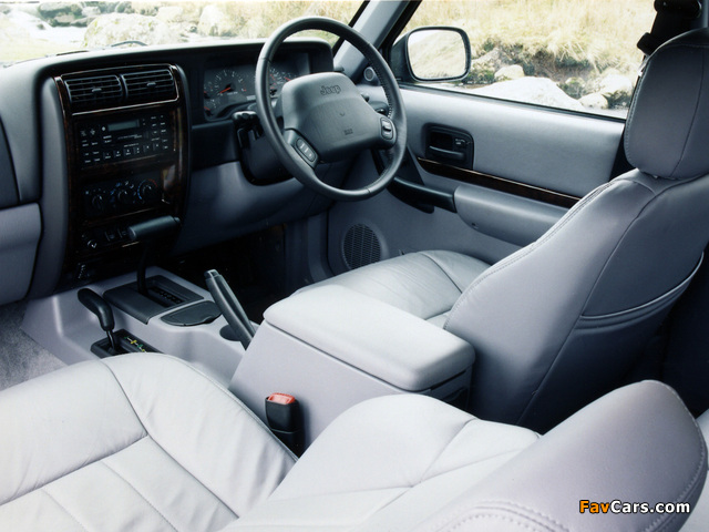 Jeep Cherokee Limited UK-spec (XJ) 1998–2001 pictures (640 x 480)