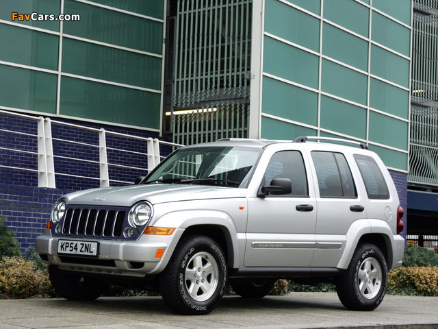 Jeep Cherokee Limited UK-spec (KJ) 2005–07 wallpapers (640 x 480)