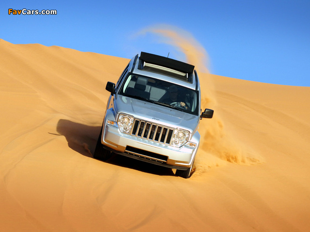 Jeep Cherokee Limited 3.7L EU-spec (KK) 2007 images (640 x 480)