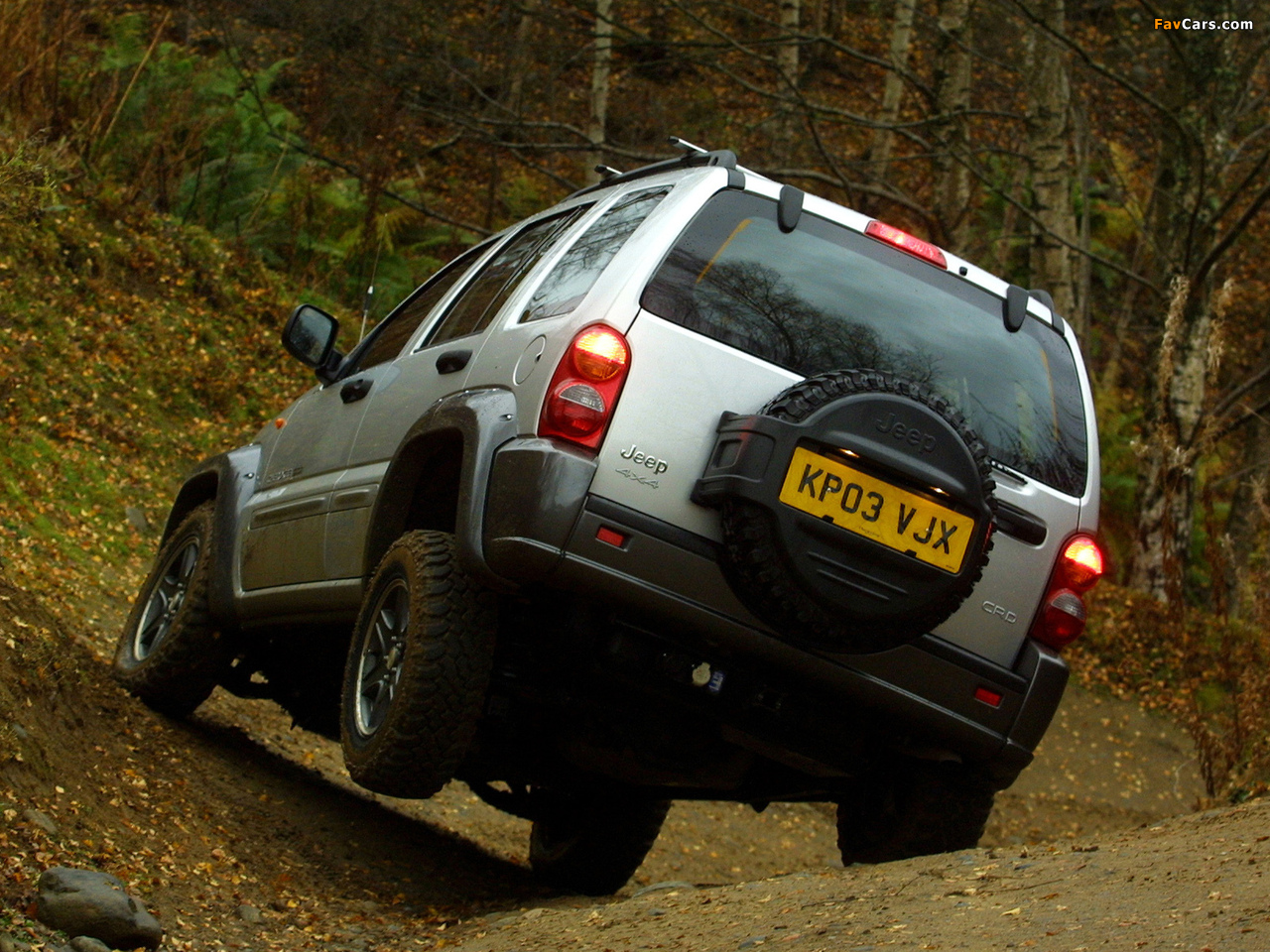 Photos of Jeep Cherokee Sport UK-spec (KJ) 2003–05 (1280 x 960)