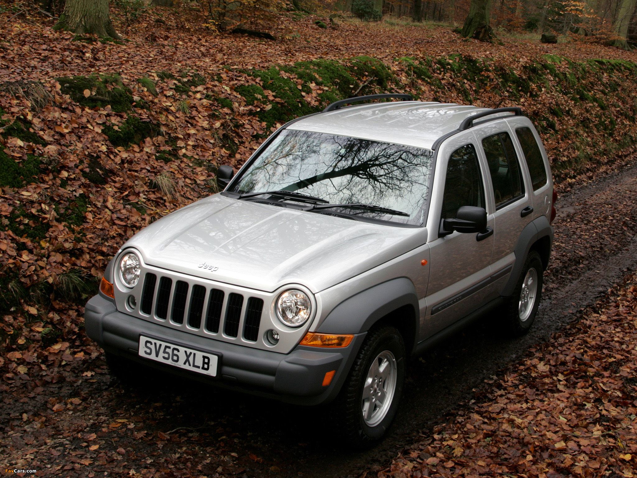Photos of Jeep Cherokee UK-spec (KJ) 2005–07 (2048 x 1536)