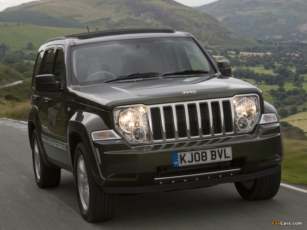 Photos of Jeep Cherokee Limited RD UK-spec (KK) 2007 (1024 x 768)