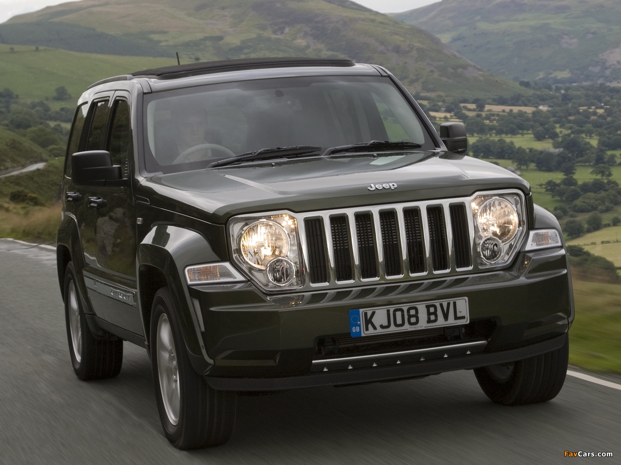 Photos of Jeep Cherokee Limited RD UK-spec (KK) 2007 (1280 x 960)