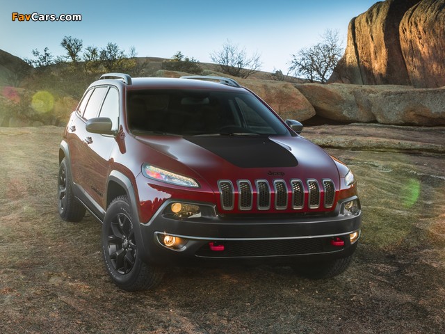 Photos of Jeep Cherokee Trailhawk (KL) 2013 (640 x 480)