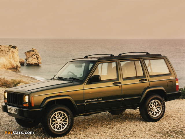 Pictures of Jeep Cherokee Limited UK-spec (XJ) 1998–2001 (640 x 480)
