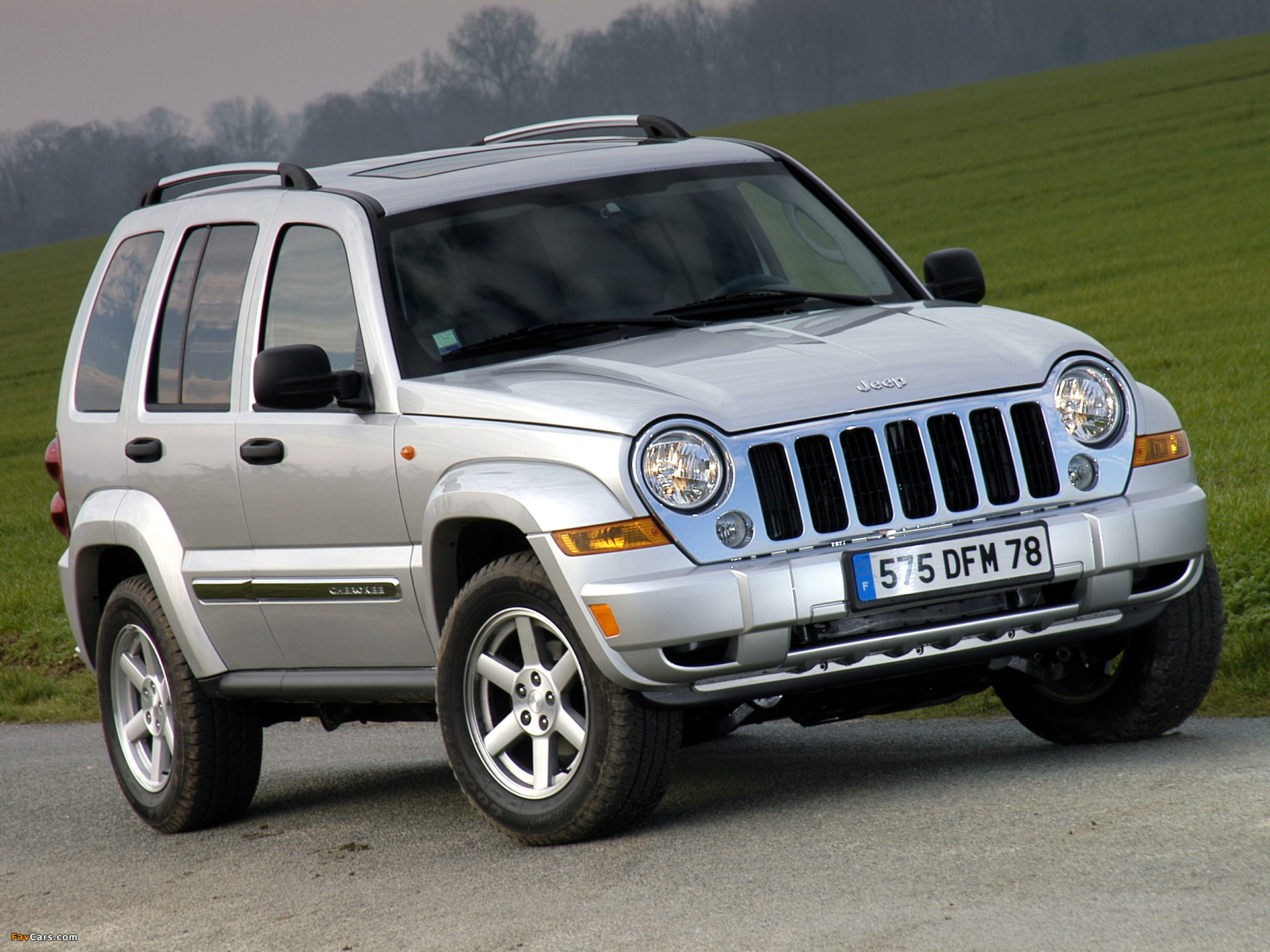 Pictures of Jeep Cherokee (KJ) 2005–07 (1920 x 1440)