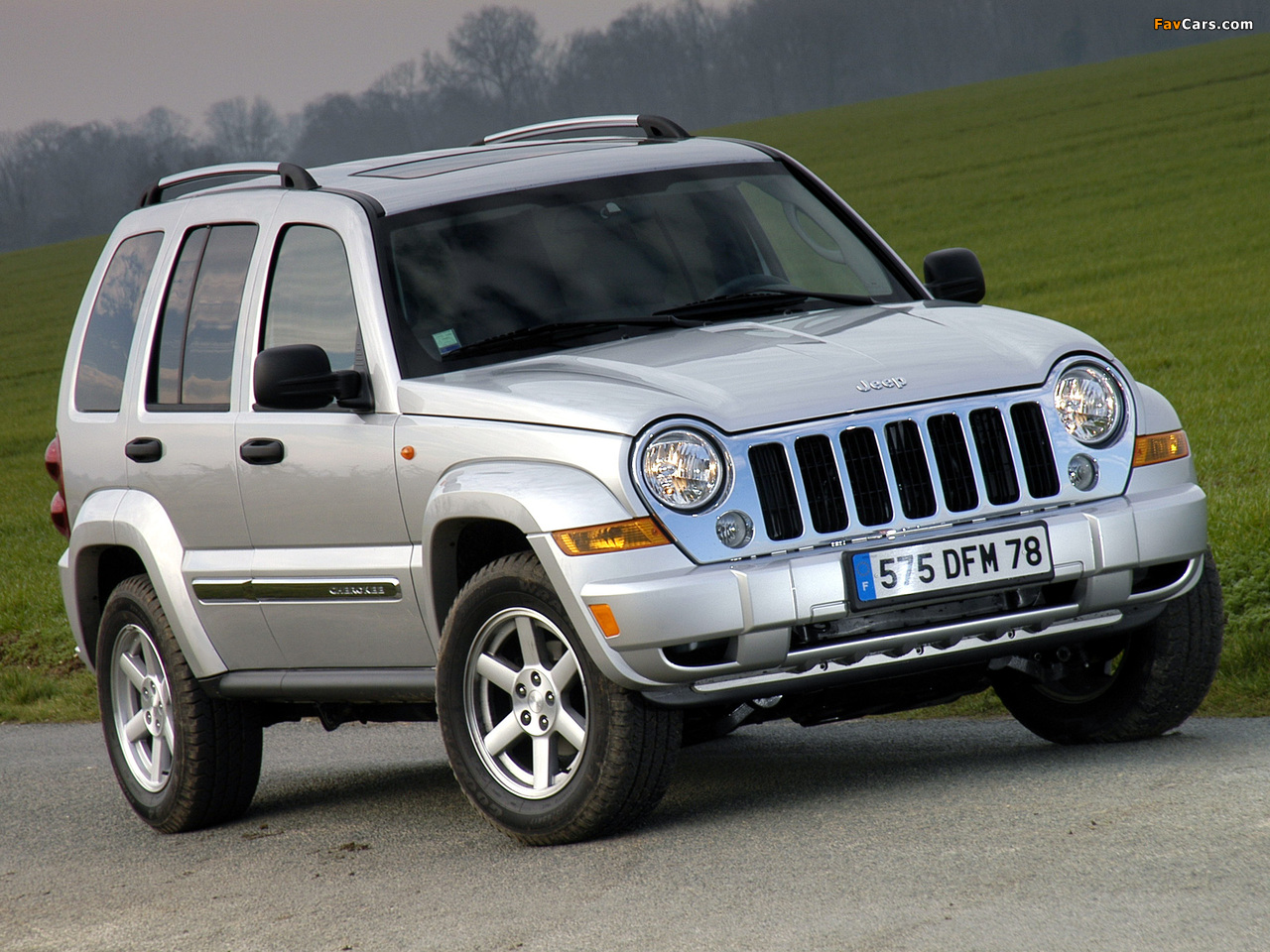 Pictures of Jeep Cherokee (KJ) 2005–07 (1280 x 960)