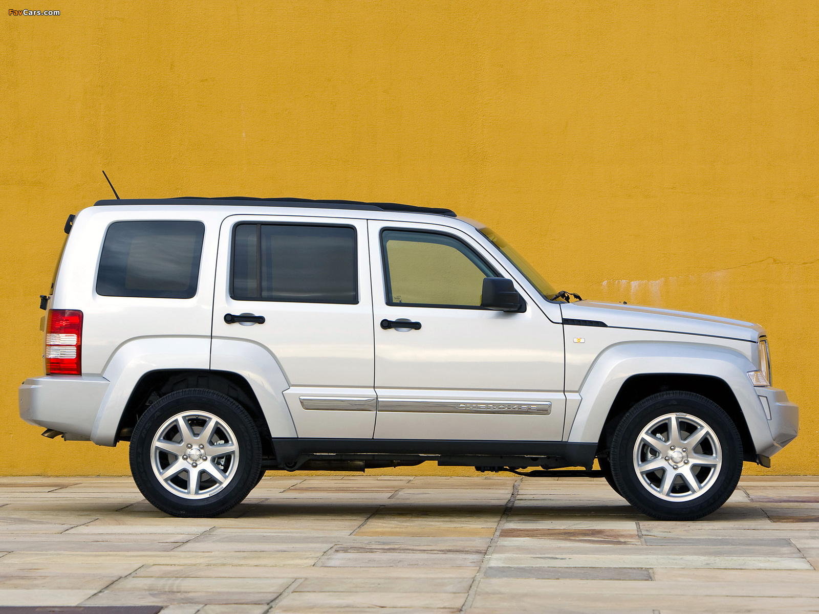 Pictures of Jeep Cherokee Limited 3.7L EU-spec (KK) 2007 (1600 x 1200)
