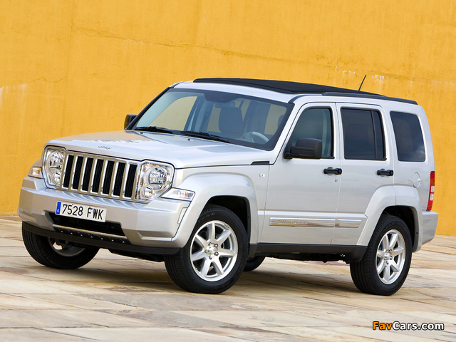 Pictures of Jeep Cherokee Limited 3.7L EU-spec (KK) 2007 (640 x 480)