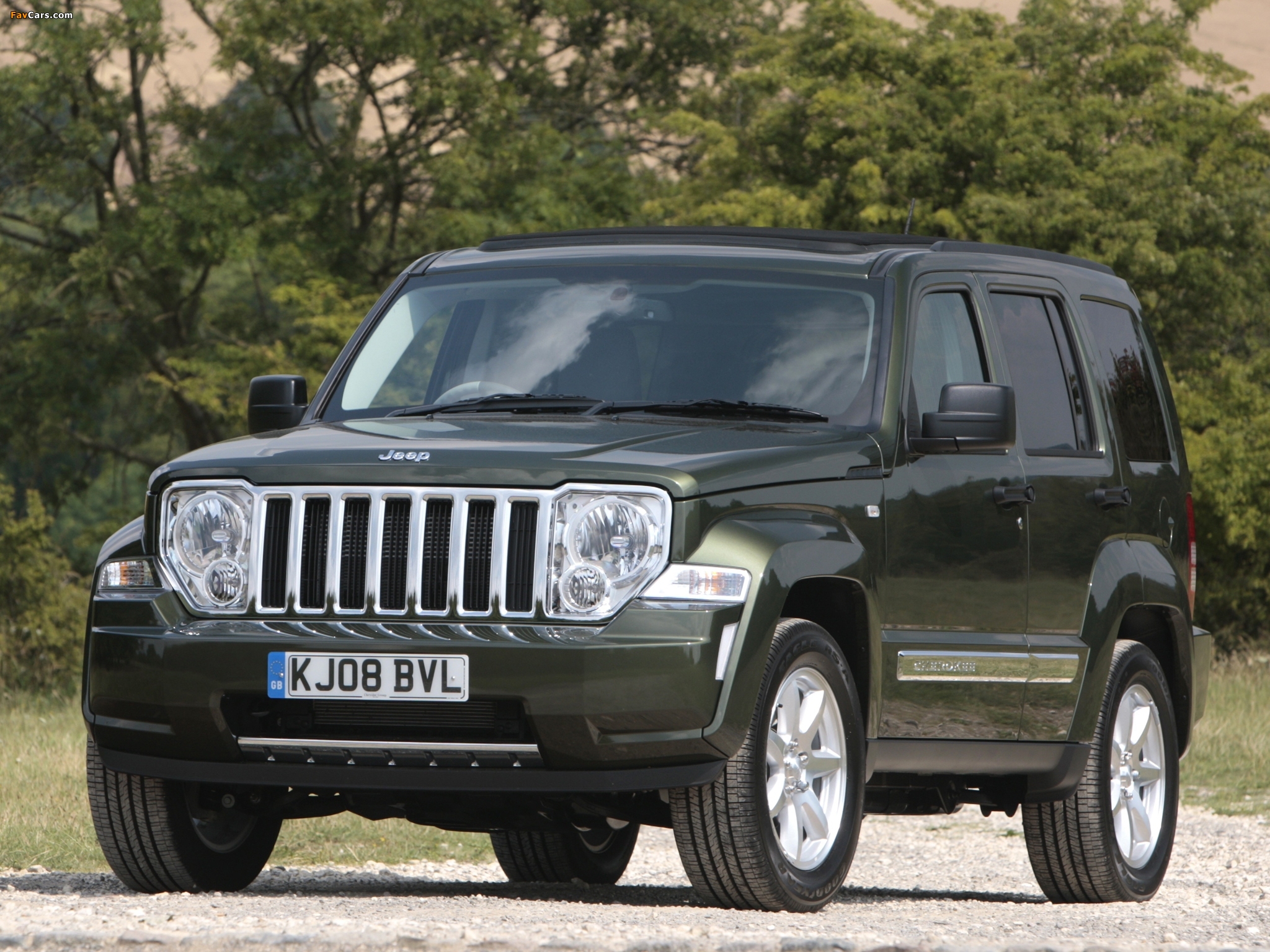 Pictures of Jeep Cherokee Limited RD UK-spec (KK) 2007 (2048 x 1536)