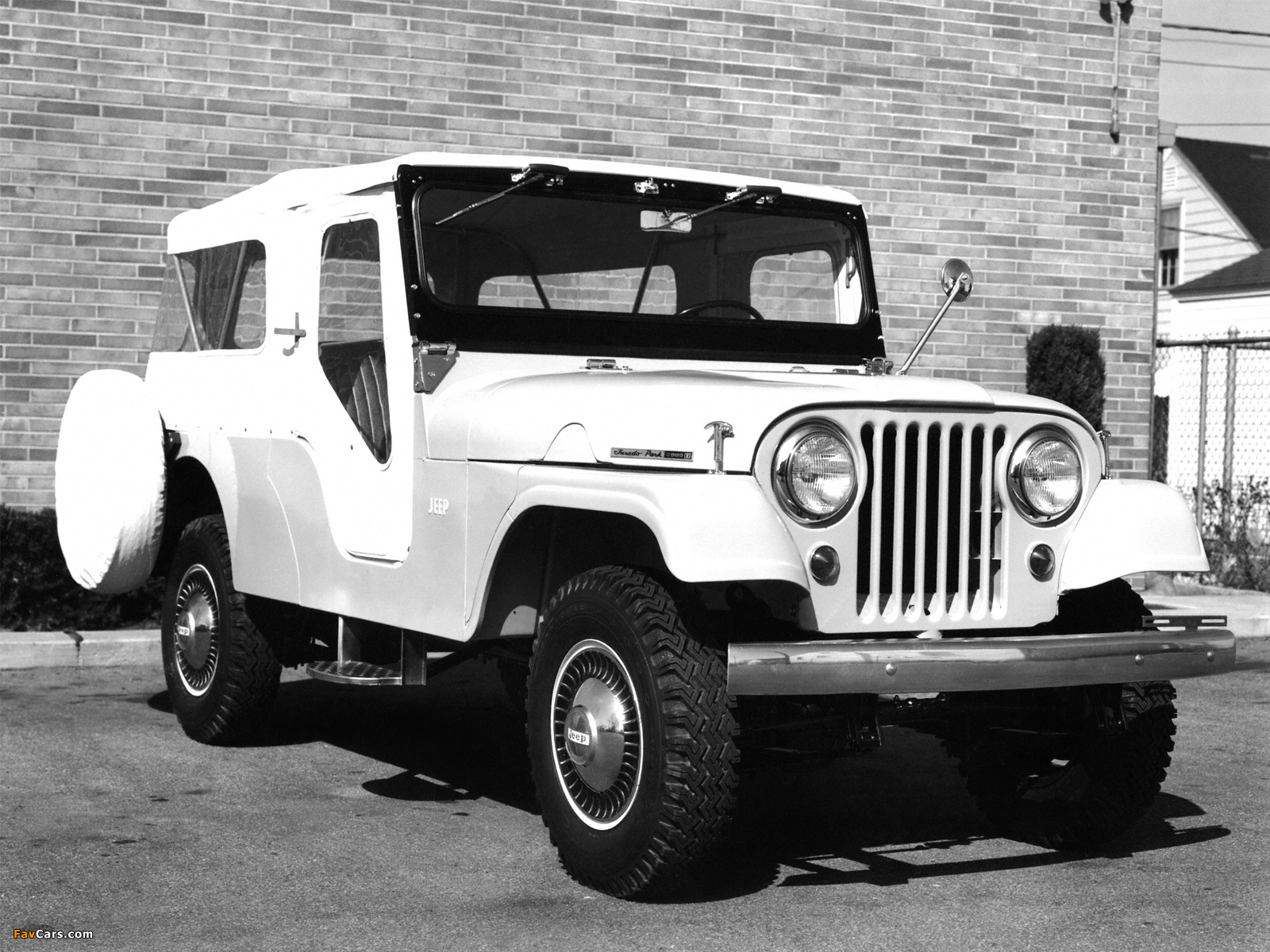 Images of Jeep Tuxedo Park Mark IV 1966 (1600 x 1200)