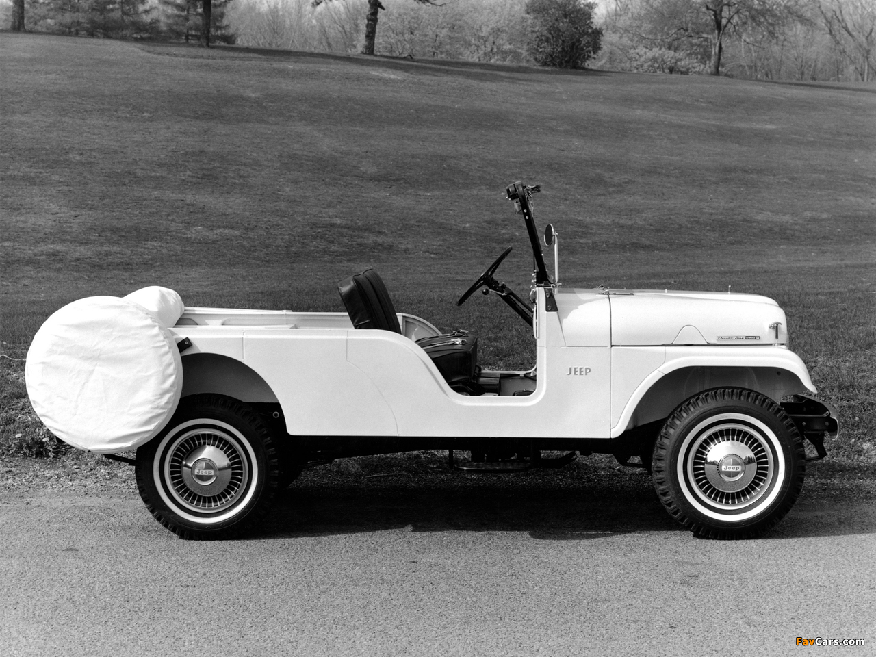 Pictures of Jeep Tuxedo Park Mark IV 1966 (1280 x 960)
