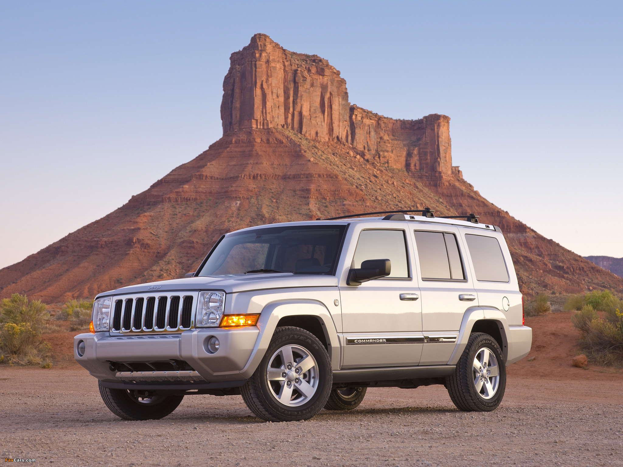 Images of Jeep Commander Limited (XK) 2005–10 (2048 x 1536)
