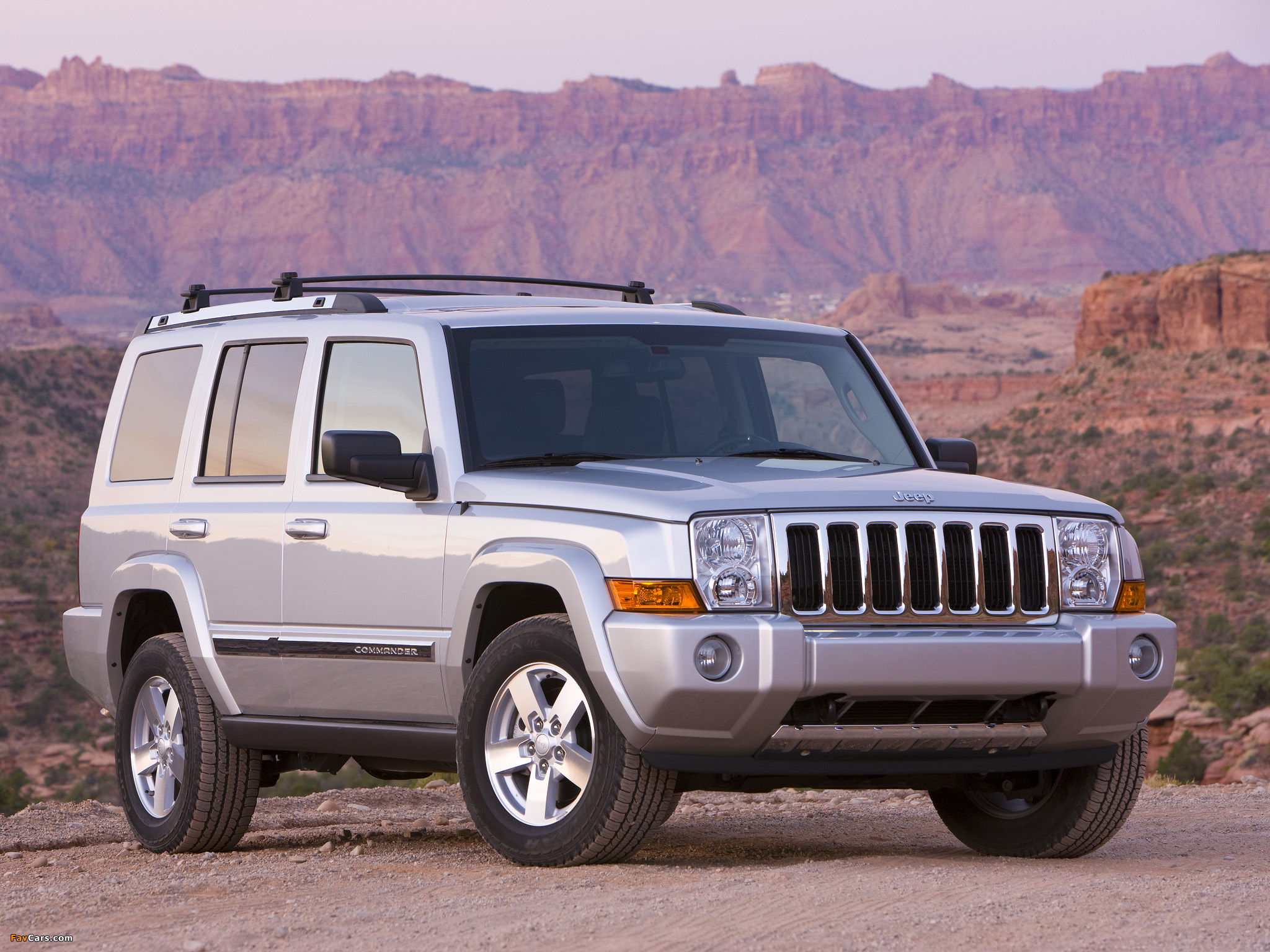 Jeep Commander Limited (XK) 2005–10 wallpapers (2048 x 1536)