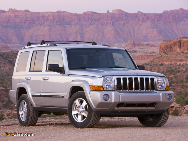 Jeep Commander Limited (XK) 2005–10 wallpapers (640 x 480)