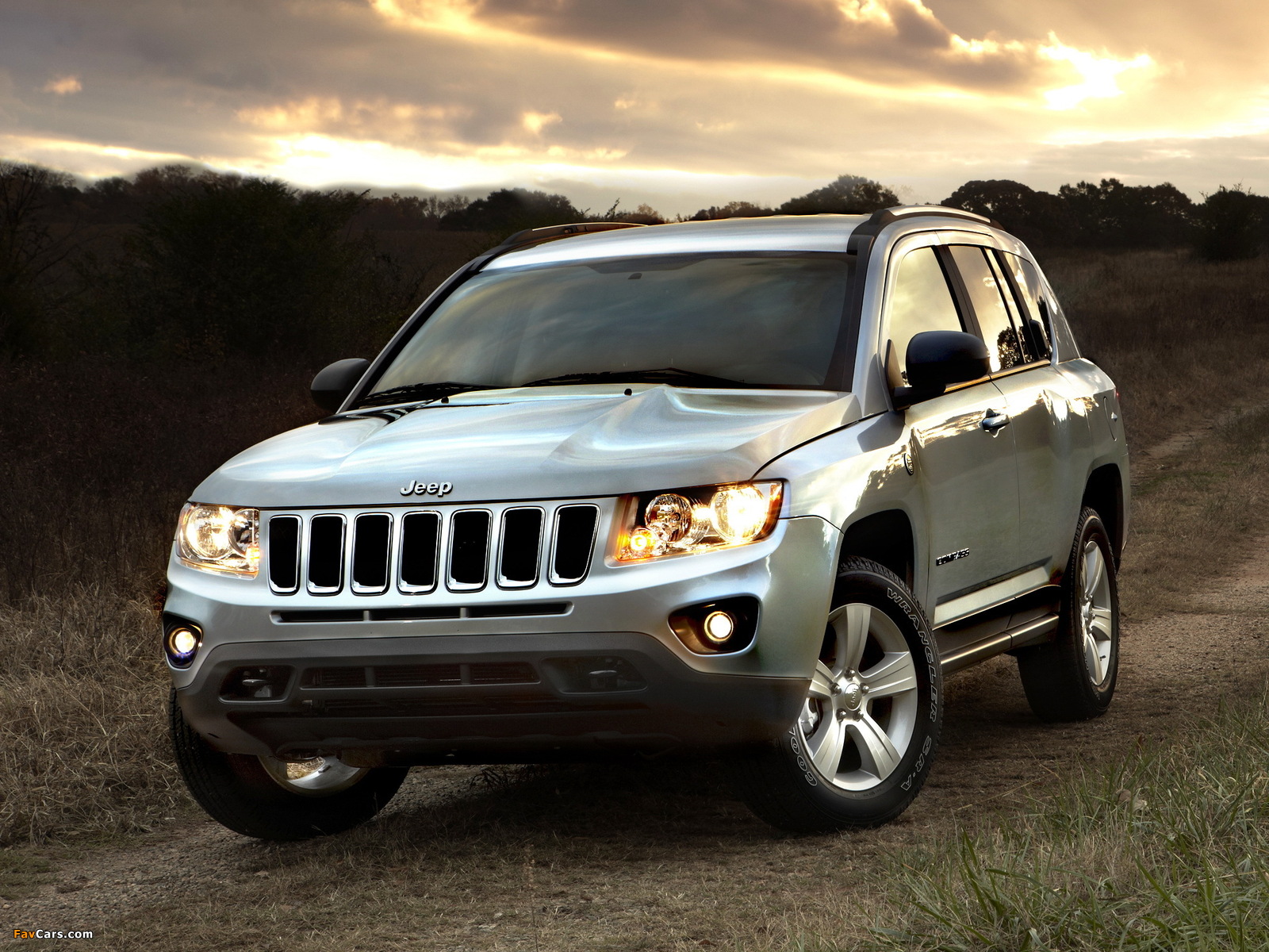 Jeep Compass 2010 images (1600 x 1200)
