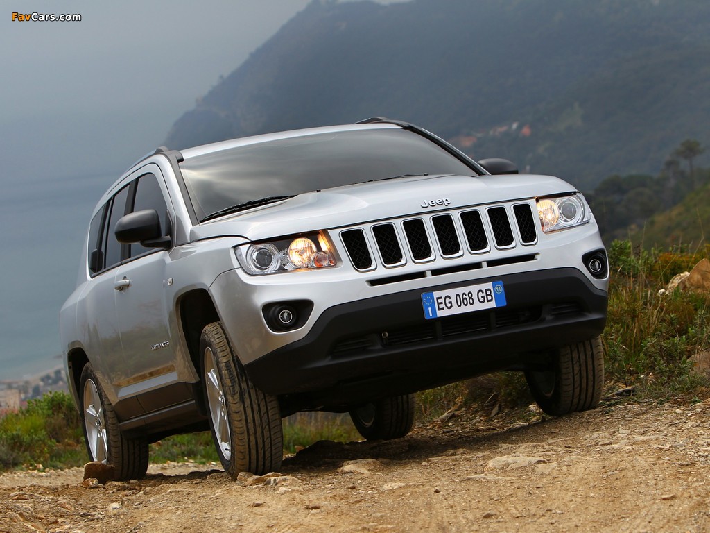 Jeep Compass EU-spec 2011–13 pictures (1024 x 768)