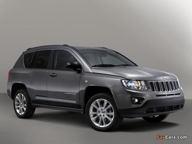 Jeep Compass Overland 2012 images (640 x 480)