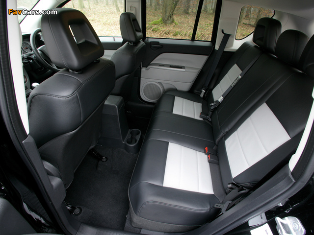 Photos of Jeep Compass UK-spec 2006–10 (640 x 480)