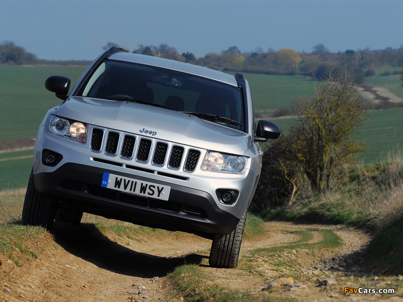 Jeep Compass UK-spec 2011 wallpapers (800 x 600)