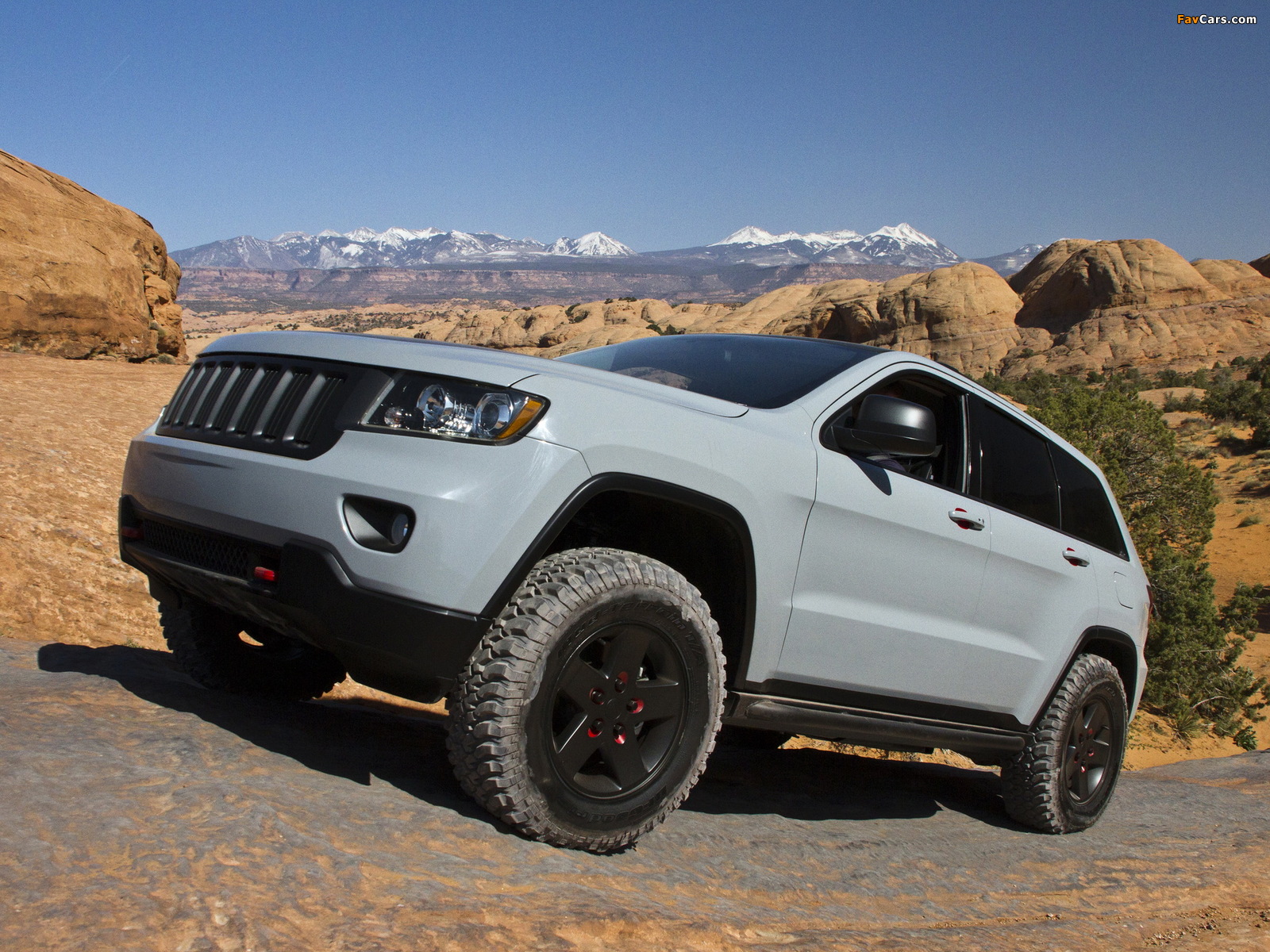 Mopar Jeep Grand Cherokee Off-road Edition Concept (WK2) 2011 wallpapers (1600 x 1200)