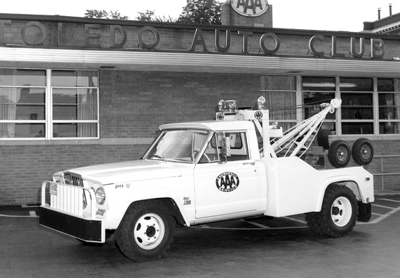 Images of Jeep Gladiator Tow Truck 1965