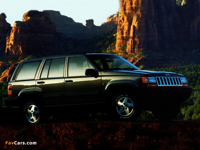 Images of Jeep Grand Cherokee Laredo (ZJ) 1993–96 (640 x 480)