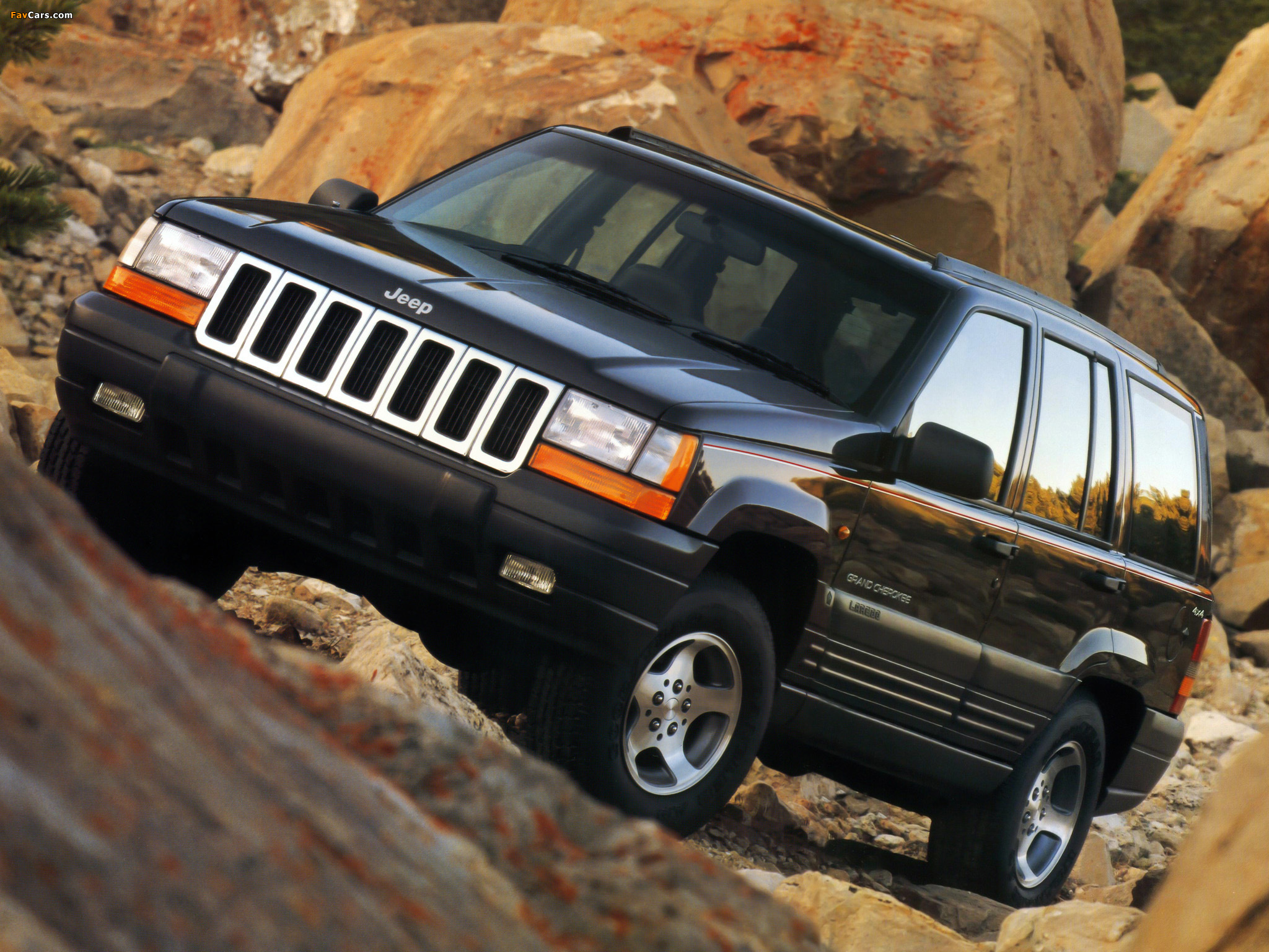 Images of Jeep Grand Cherokee Laredo JP-spec (ZJ) 1996–98 (2048 x 1536)