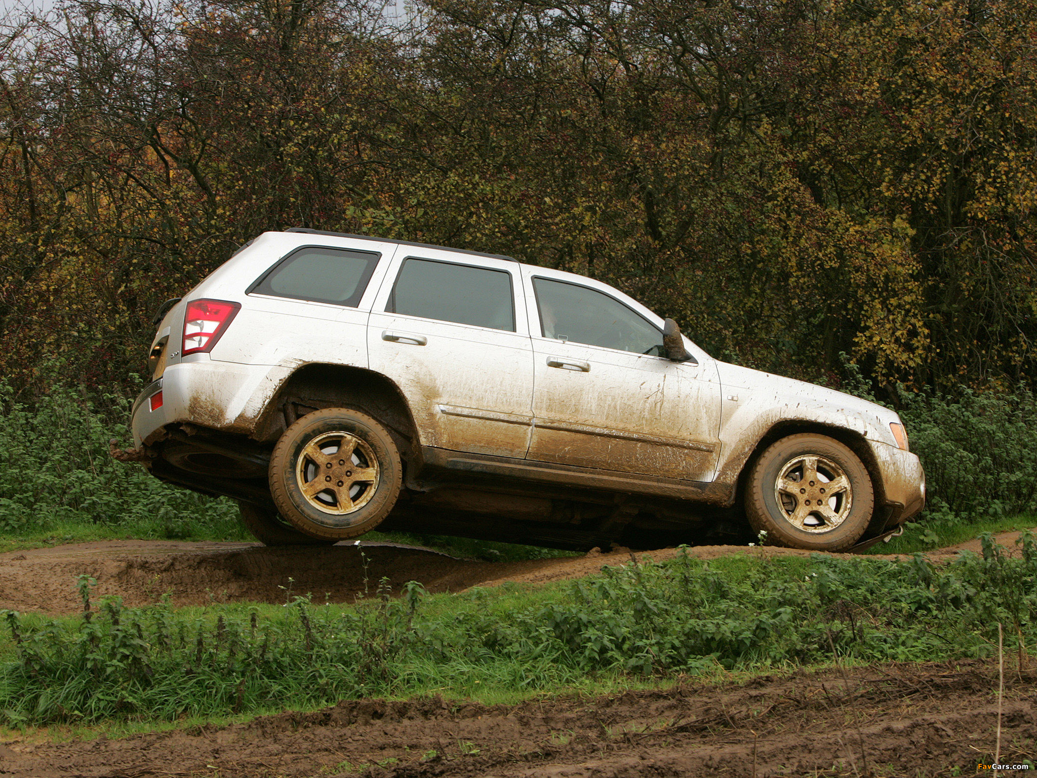 Images of Jeep Grand Cherokee CRD Limited UK-spec (WK) 2005–07 (2048 x 1536)