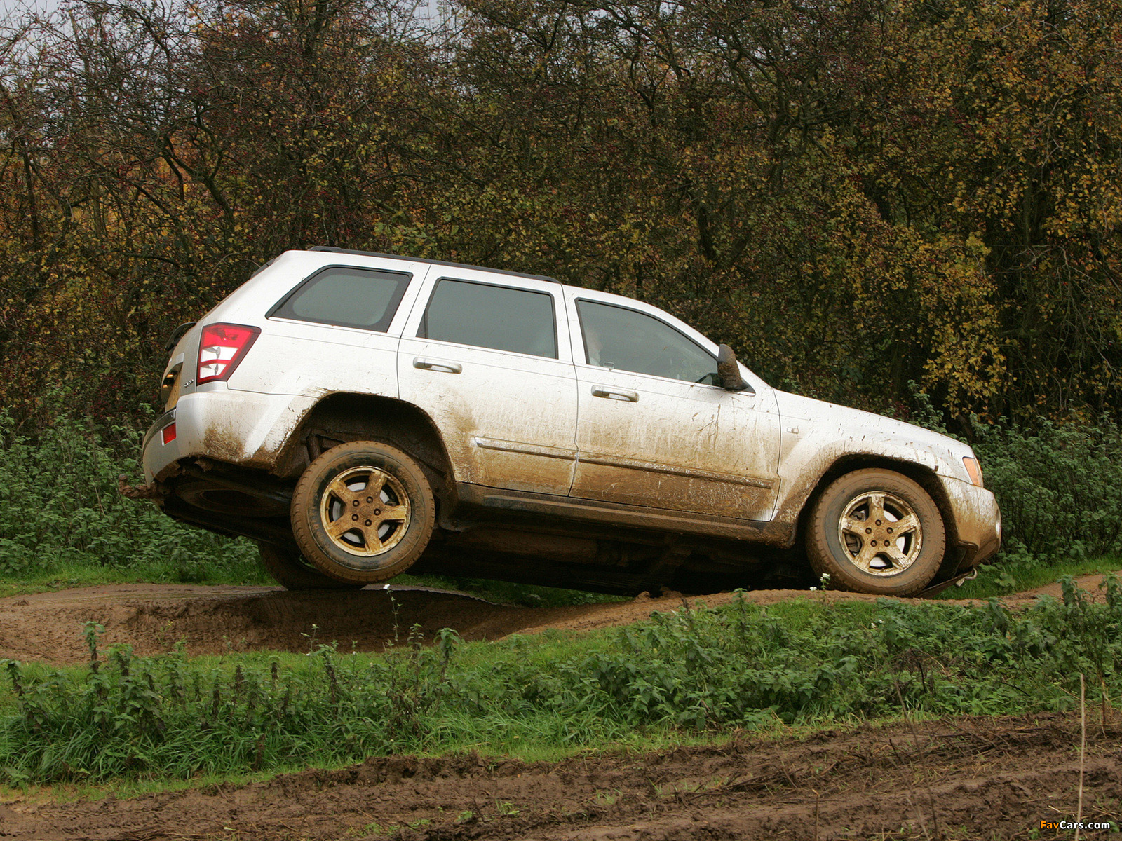 Images of Jeep Grand Cherokee CRD Limited UK-spec (WK) 2005–07 (1600 x 1200)