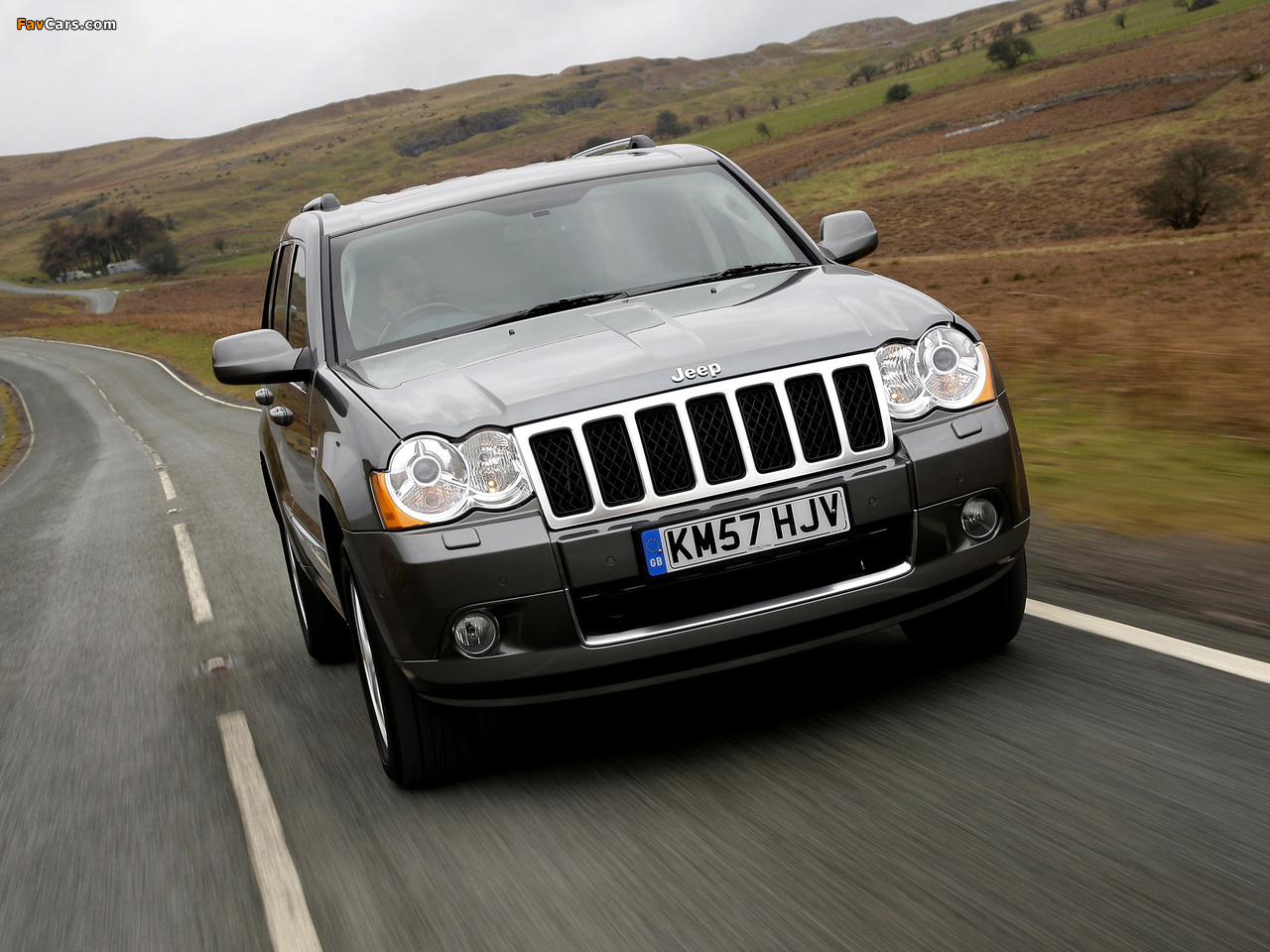 Images of Jeep Grand Cherokee Overland UK-spec (WK) 2008–10 (1280 x 960)