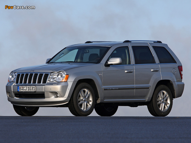 Images of Jeep Grand Cherokee CRD Overland (WK) 2008–10 (640 x 480)