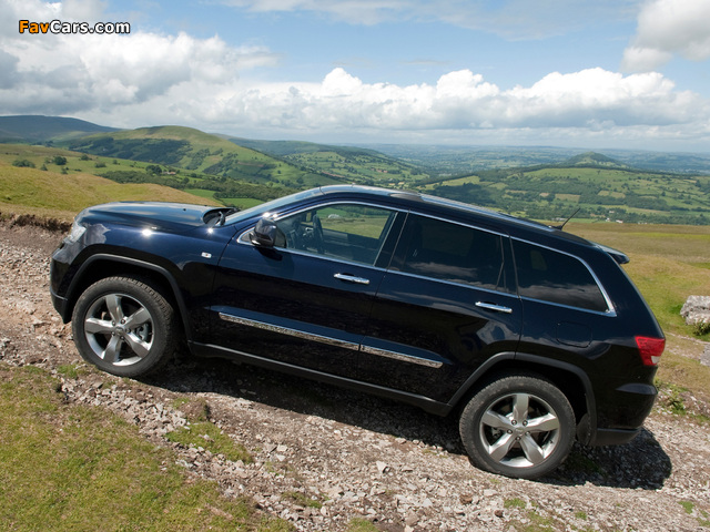 Images of Jeep Grand Cherokee UK-spec (WK2) 2011 (640 x 480)