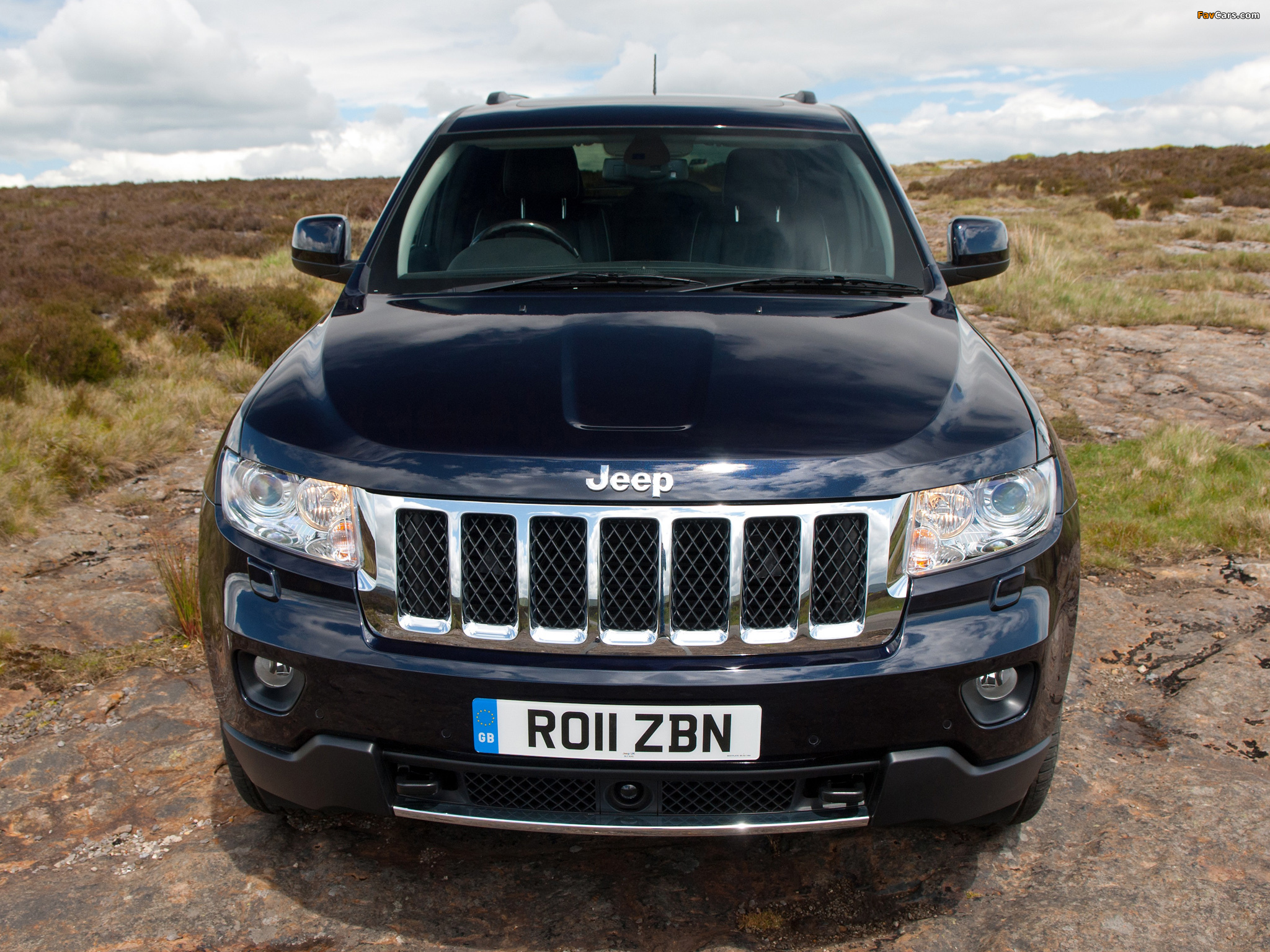 Images of Jeep Grand Cherokee UK-spec (WK2) 2011 (2048 x 1536)