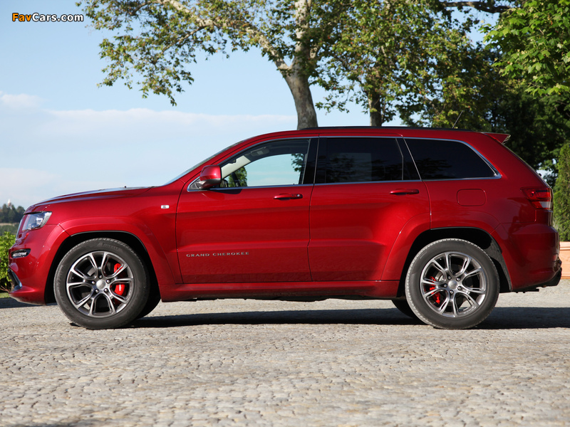 Images of Jeep Grand Cherokee SRT8 EU-spec (WK2) 2012–13 (800 x 600)