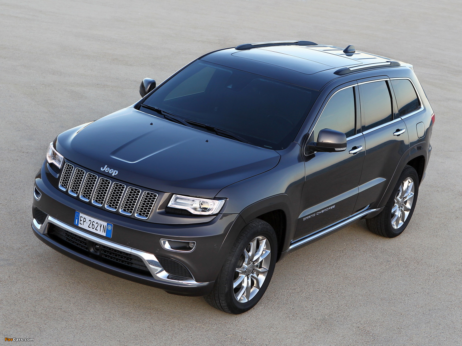 Images of Jeep Grand Cherokee Summit EU-spec (WK2) 2013 (1600 x 1200)