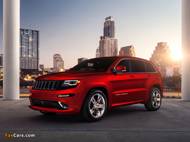 Images of Jeep Grand Cherokee SRT (WK2) 2013 (640 x 480)