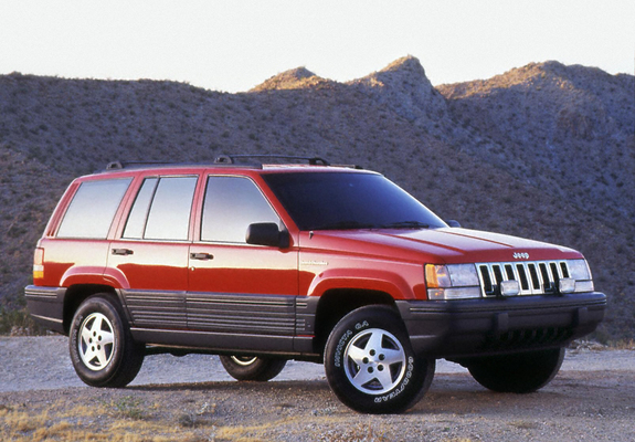 Jeep Grand Cherokee Laredo (ZJ) 1993–96 images