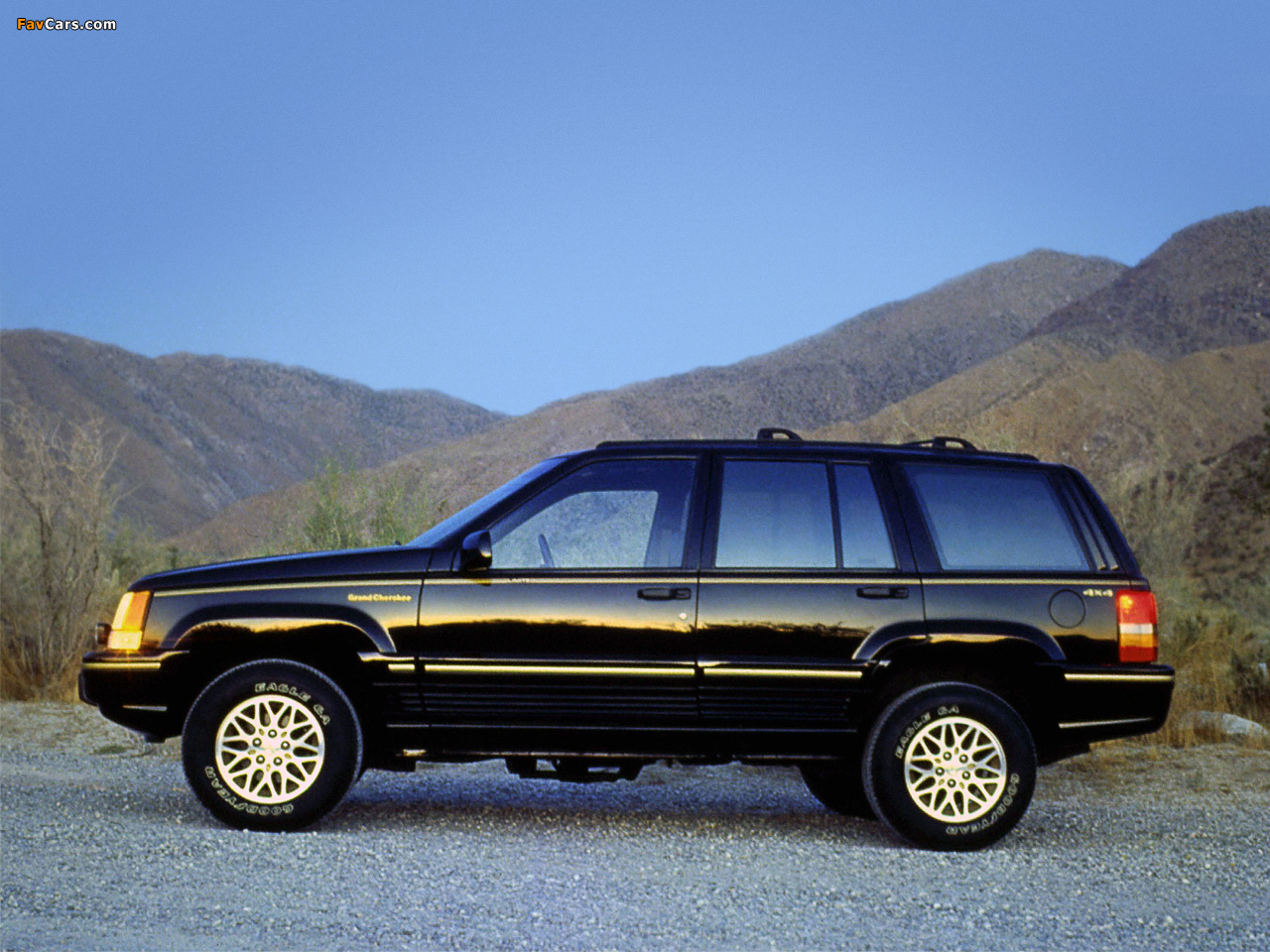 Jeep Grand Cherokee Limited (ZJ) 1993–96 pictures (1280 x 960)